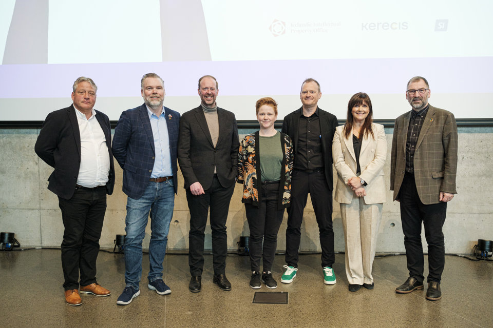 Eiríkur Sigurðsson communications manager of the ISIPO, Guðmundur Fertram Sigurjónsson, Sigurður Hannesson, Helga Dögg Flosadóttir, Karl Jónsson, Borghildur Erlingsdóttir and Sveinbjörn Gizurarson