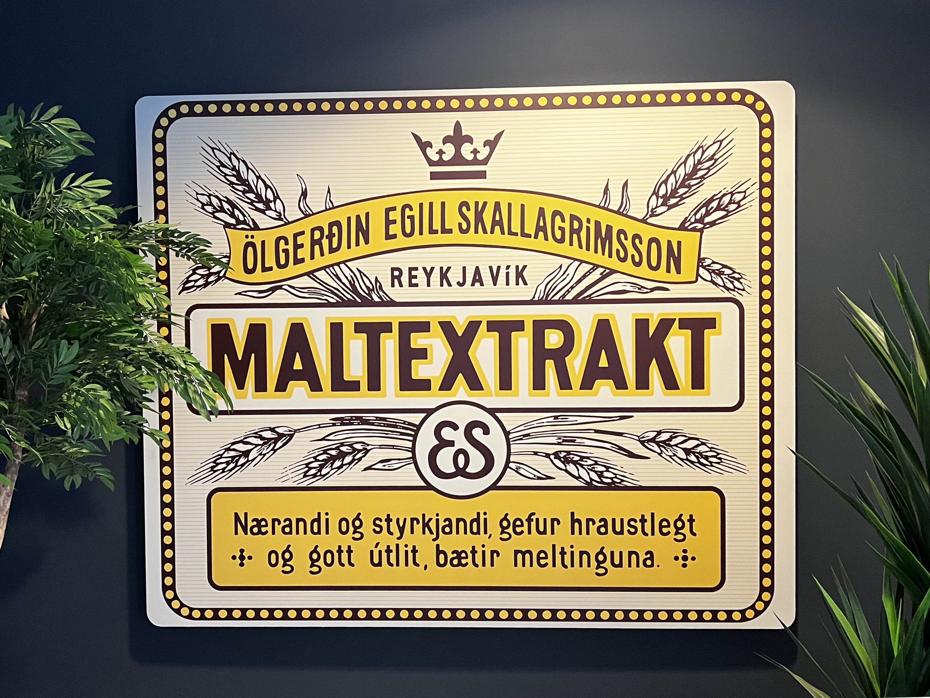 Kunnuglegt Malt-merkið er það fyrsta sem blasir við í heimsókn í höfuðstöðvar Ölgerðarinnar Egils Skallagrímssonar og móðurfélagsins Beru., Malt var fyrsta vara Ölgerðarinnar sem var stofnuð árið 1913. 