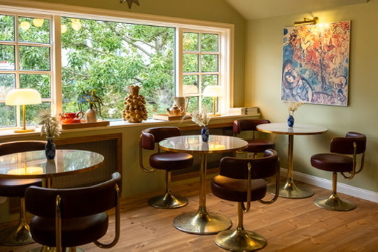 Flestir innanstokksmunir á Barböru kaffibar koma af nytjamörkuðum