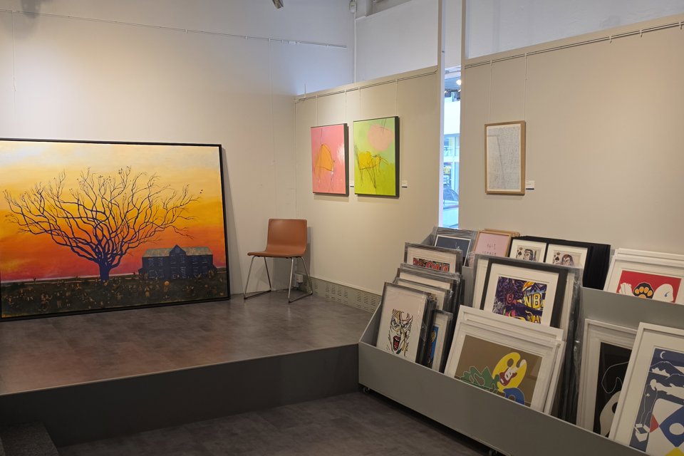 Gallerí Fold represents, among others, Haraldur Michael Bilson (b. 1948), whose work is known throughout the world.