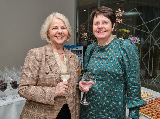 Ásdís Kristmundsdóttir og Erla S. Árnadóttir